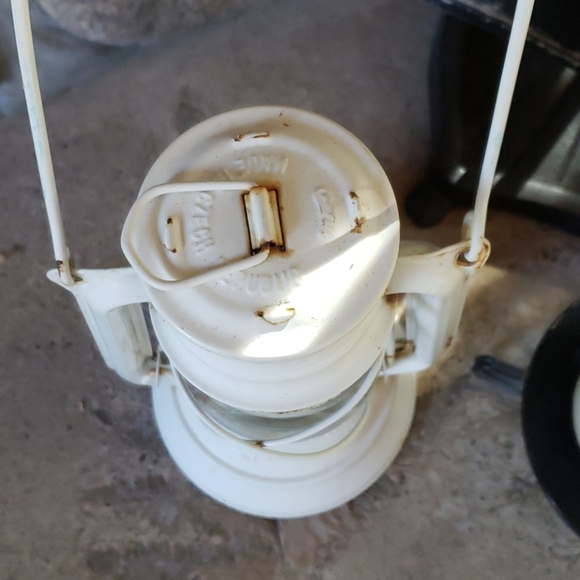 Vintage Meva #864 Kerosene Lantern - Picture 4 of 10